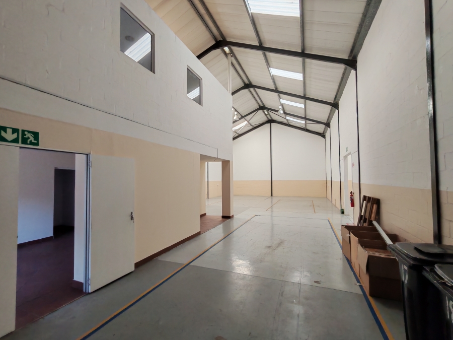 To Let Commercial Property for Rent in Asla Park Western Cape
